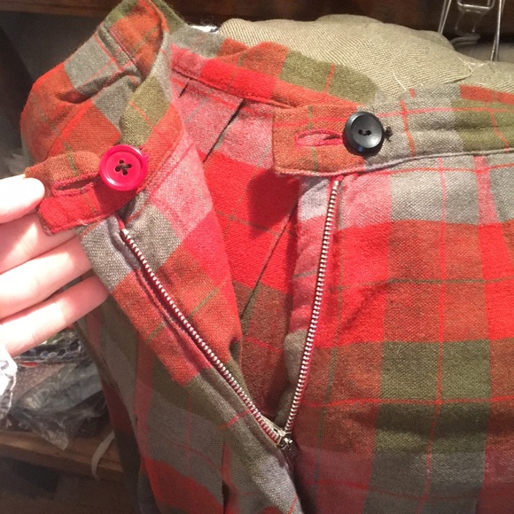 VINTAGE Plaid Skirt - Picture 4 of 4